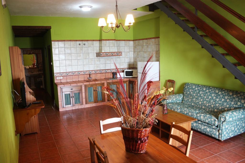 Apartamentos Trinidad Alange Pokoj fotografie